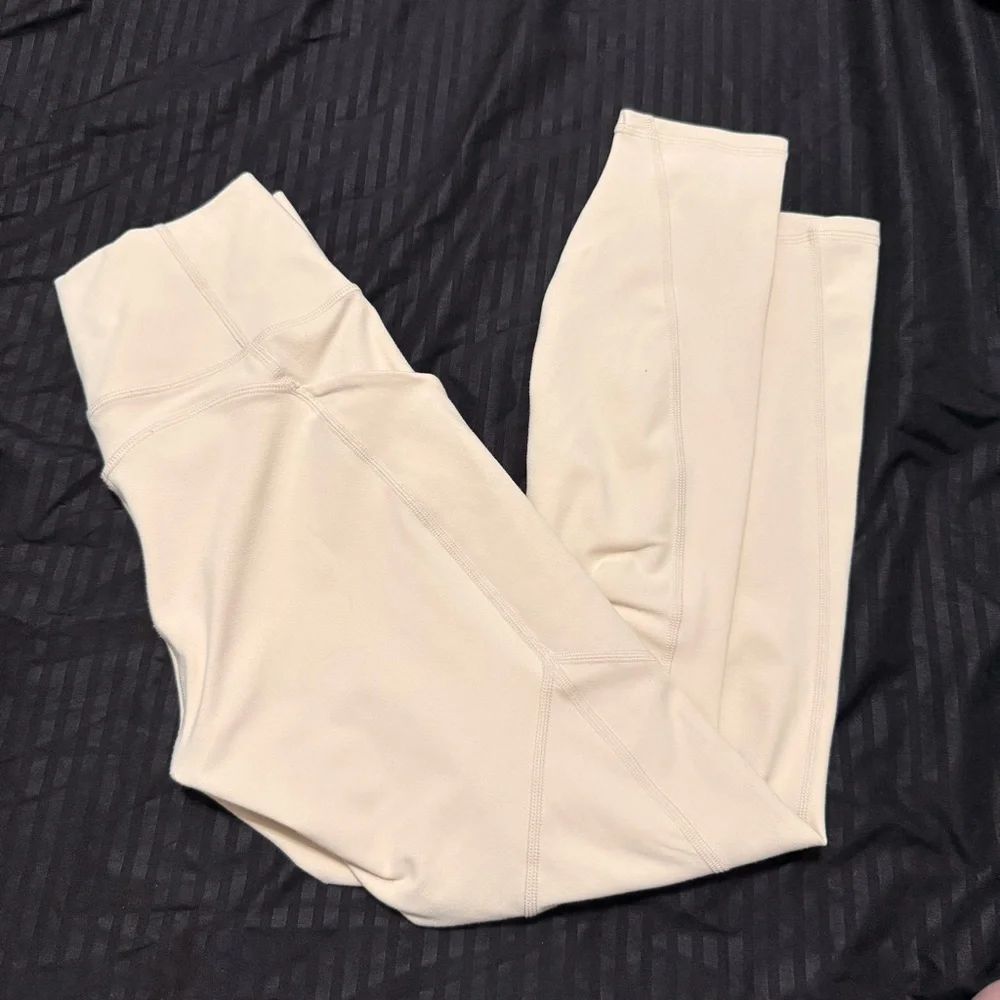 ▪️ Fabletics • PureLuxe Cream Leggings • Women’s XS - Picture 6 of 6